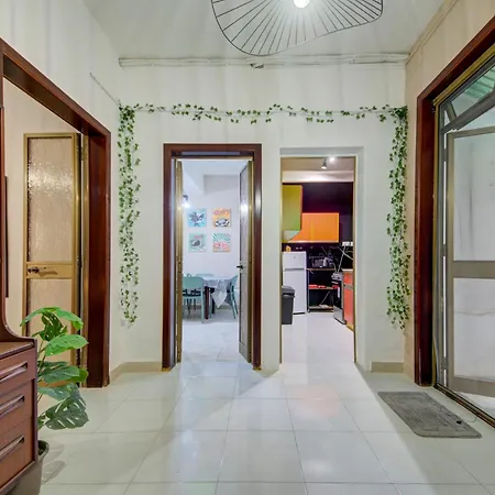 Apartment 2 Bedroom Near Sea And Bus Stops *